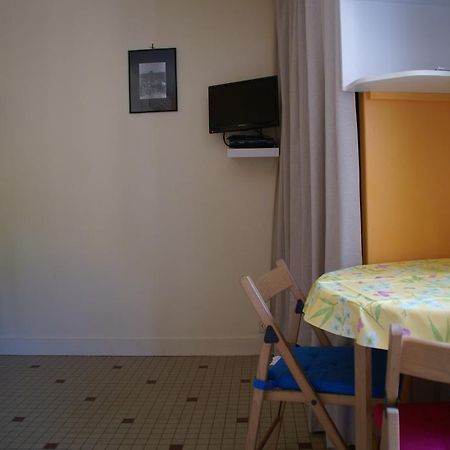 Au Coeur De Bourg Csm Apartamento Courseulles-sur-Mer Quarto foto